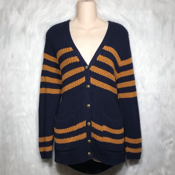 Forever 21 Sweaters - Forever 21 Knit Cardigan